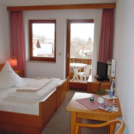 Hotel Lugerhof 2*