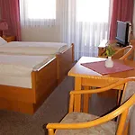 Lugerhof 2*