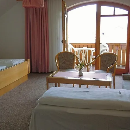 Hotel Lugerhof 2*