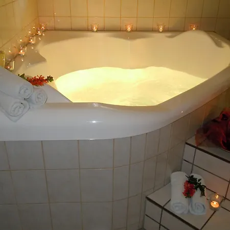 Отель Lugerhof 2*