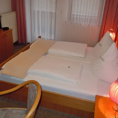 Hotel Lugerhof 2*