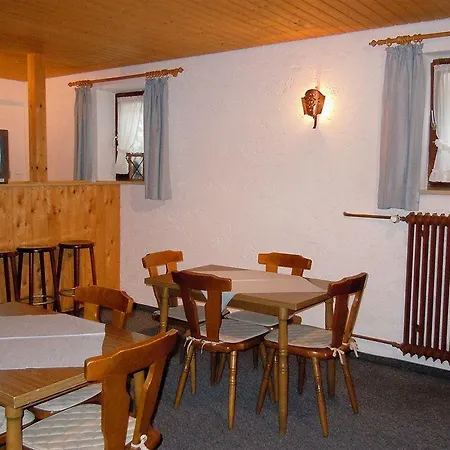 Hotel Lugerhof 2*