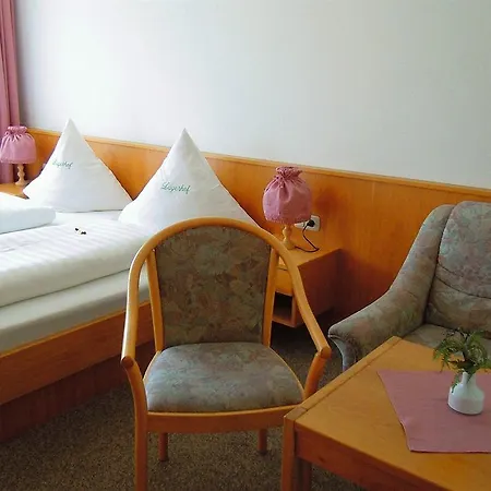 Lugerhof Hotel 2*